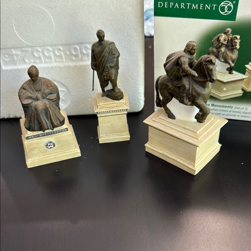 Department 56 Village monuments